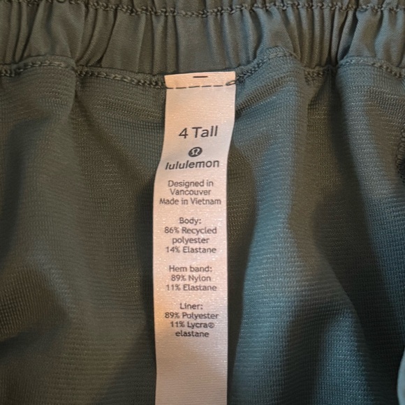 Lululemon Hotty Hot Long 4” Shorts Green Size 4 Tall - Picture 3 of 5